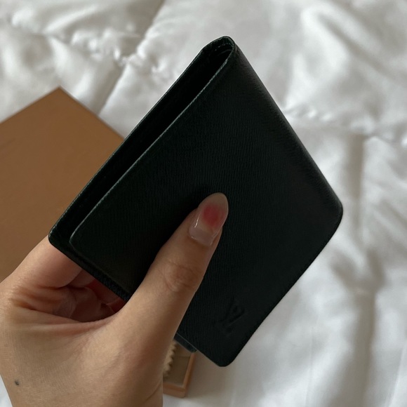 Louis Vuitton Taiga Compact Wallet - Dark Green - Picture 5 of 11